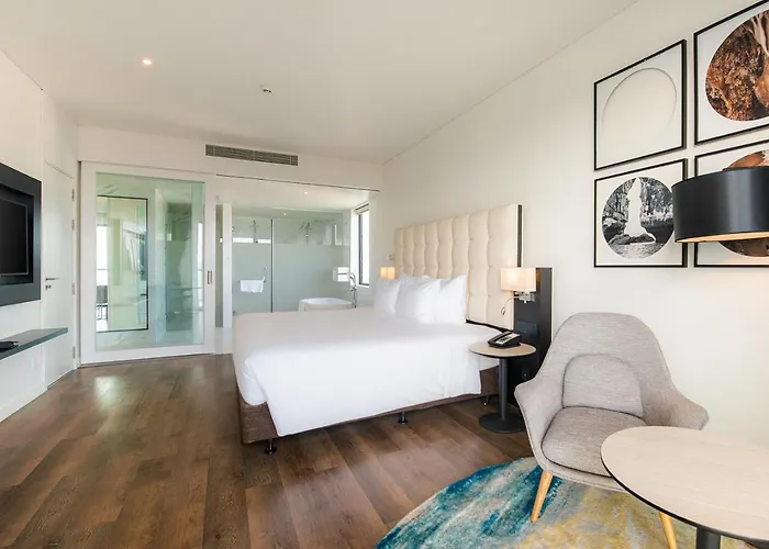 Soleil Ha Long, Trademark Collection By Wyndham Hạ Long