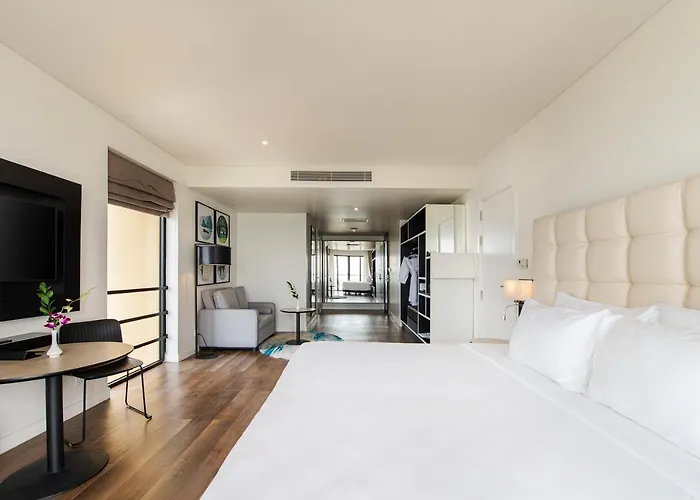 Soleil Ha Long, Trademark Collection By Wyndham