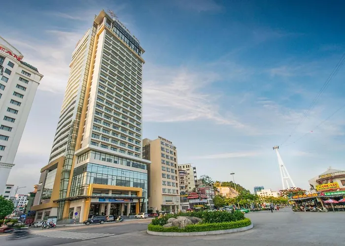 Soleil Ha Long, Trademark Collection By Wyndham Khách sạn 5*