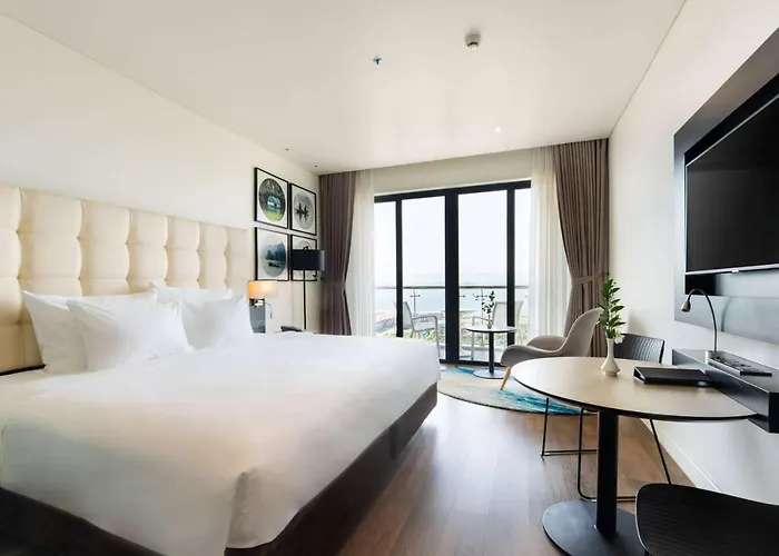 Soleil Ha Long, Trademark Collection By Wyndham Khách sạn 5*