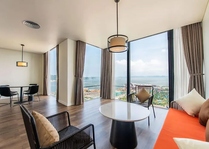 Soleil Ha Long, Trademark Collection By Wyndham Hạ Long