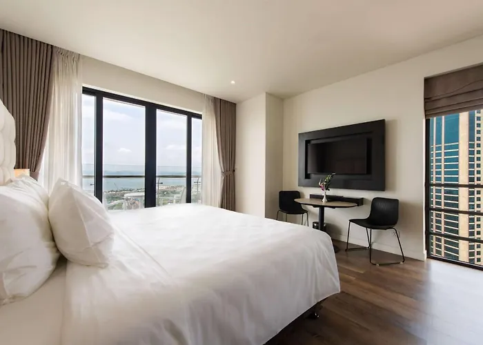 Soleil Ha Long, Trademark Collection By Wyndham Khách sạn Hạ Long