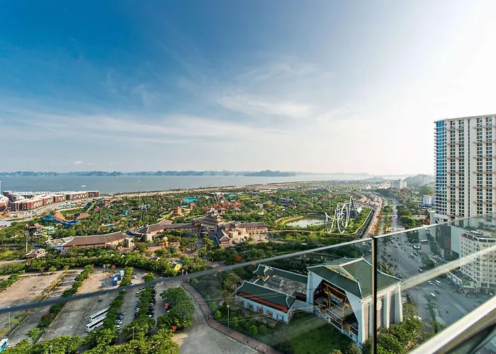 Soleil Ha Long, Trademark Collection By Wyndham Khách sạn Hạ Long