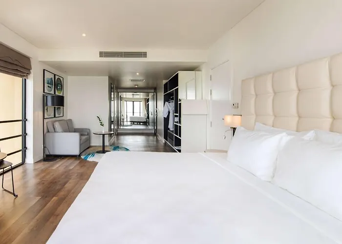 Khách sạn Soleil Ha Long, Trademark Collection By Wyndham Hạ Long