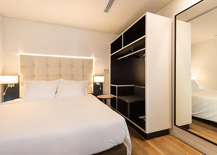 Soleil Ha Long, Trademark Collection By Wyndham Khách sạn Hạ Long