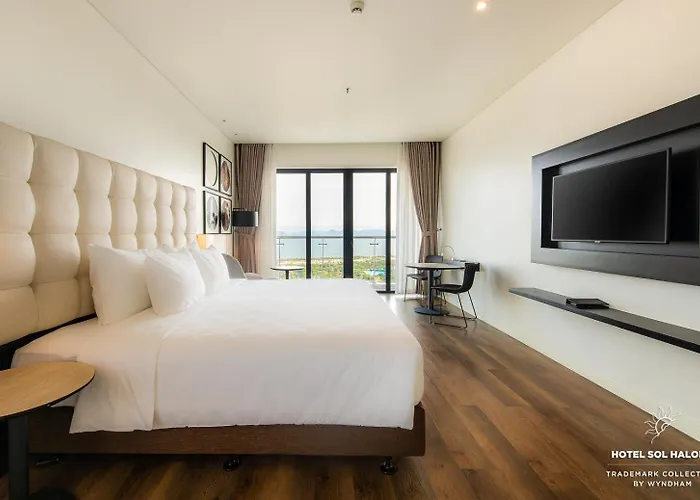 Khách sạn Soleil Ha Long, Trademark Collection By Wyndham 5*