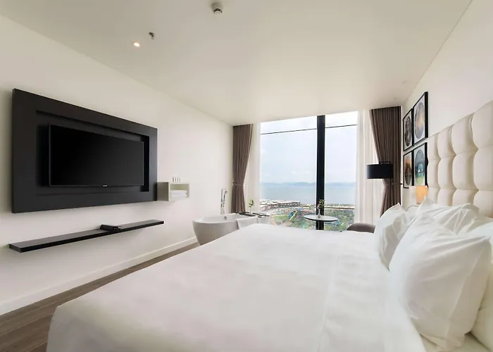 Soleil Ha Long, Trademark Collection By Wyndham 5*