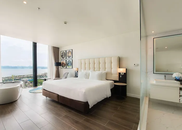 Soleil Ha Long, Trademark Collection By Wyndham Khách sạn
